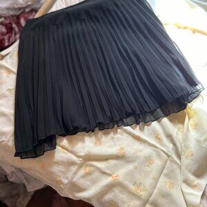 Black pleated skirt, size 9/10, Express